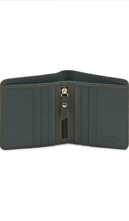 Elegant Green Genuine Leather Men's Wallet with Multiple Card Slots and Coin Pocket – Compact and Stylish with RFID Blocking, Perfect for Everyday Use, Ideal Gift for Men Who Value Function and Style