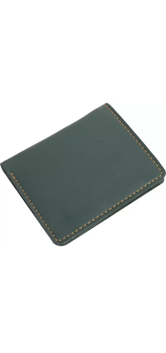 Elegant Green Genuine Leather Men's Wallet with Multiple Card Slots and Coin Pocket – Compact and Stylish with RFID Blocking, Perfect for Everyday Use, Ideal Gift for Men Who Value Function and Style