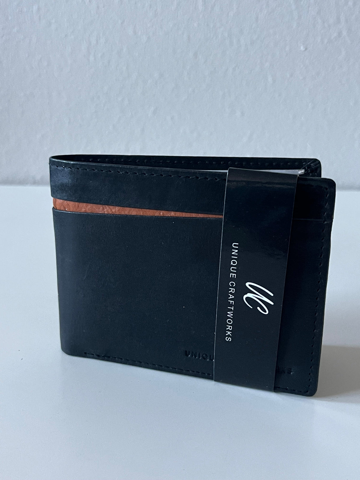 Premium Black Genuine Leather Men’s Wallet with Multiple Card Slots and Coin Pocket – Stylish, Durable, and RFID Protected, Ideal for Everyday Use and the Perfect Gift